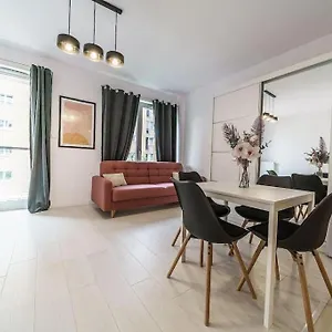 Urbannestgroup - Sienna 65 , Warszawa Polska